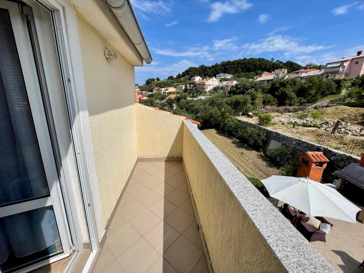 Apartments Maricic Banjol Extérieur photo